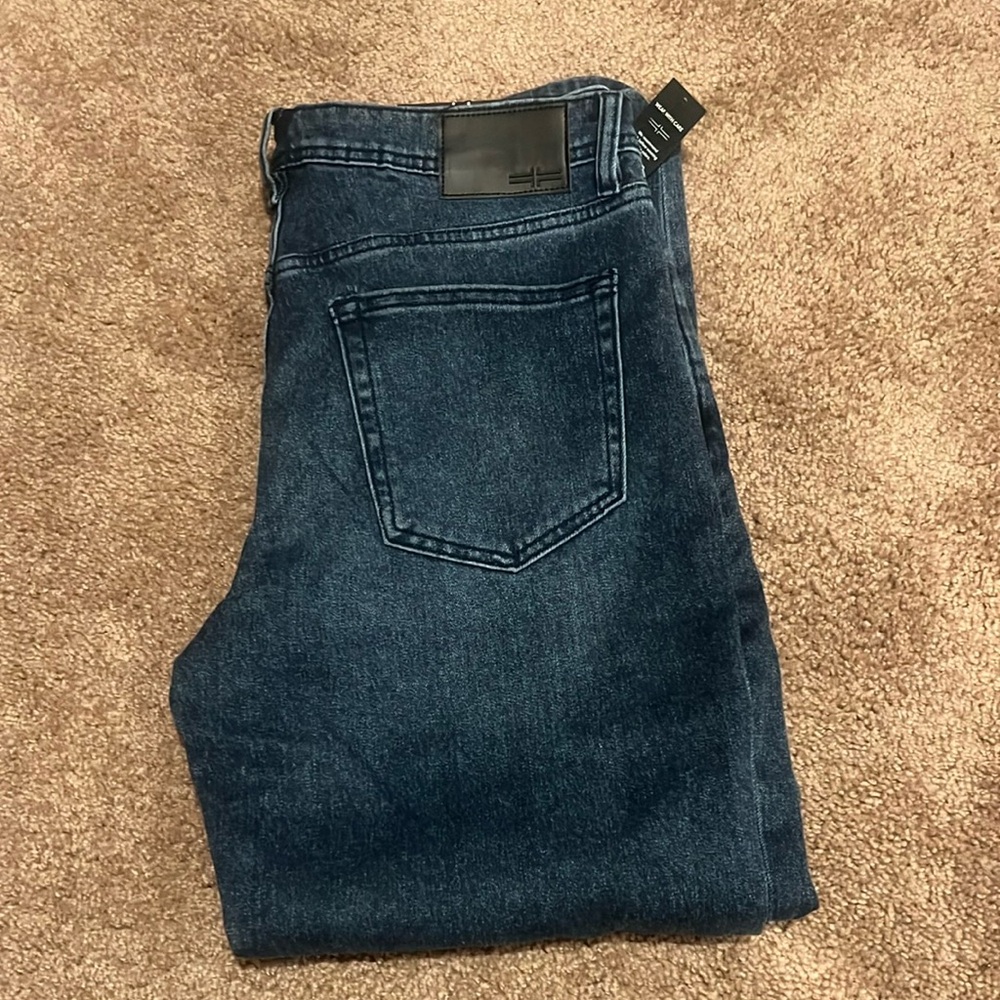 NWTs Men’s 34x30 Bolt Straight Fit Jeans